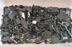 Zwarte Lego: mix van +/- 4 'a 5 honderd stukjes., Kinderen en Baby's, Speelgoed | Duplo en Lego, Ophalen of Verzenden, Zo goed als nieuw