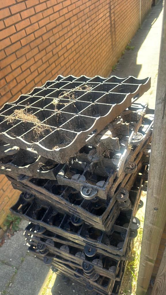 Grindmatten gratis ophalen, Ophalen of Verzenden, Zo goed als nieuw