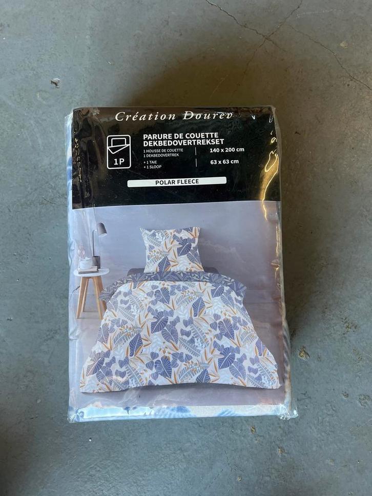 12-4 Dekbedovertrek 140x200 cm met kussensloop 63x63 cm, Huis en Inrichting, Slaapkamer | Beddengoed, Nieuw, Dekbedovertrek, Eenpersoons