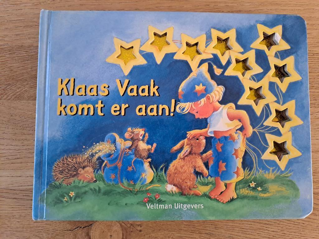 KLAAS VAAK KOMT ERAAN. KARTON., Gelezen, Ophalen of Verzenden, 2 tot 3 jaar, Uitklap-, Voel- of Ontdekboek