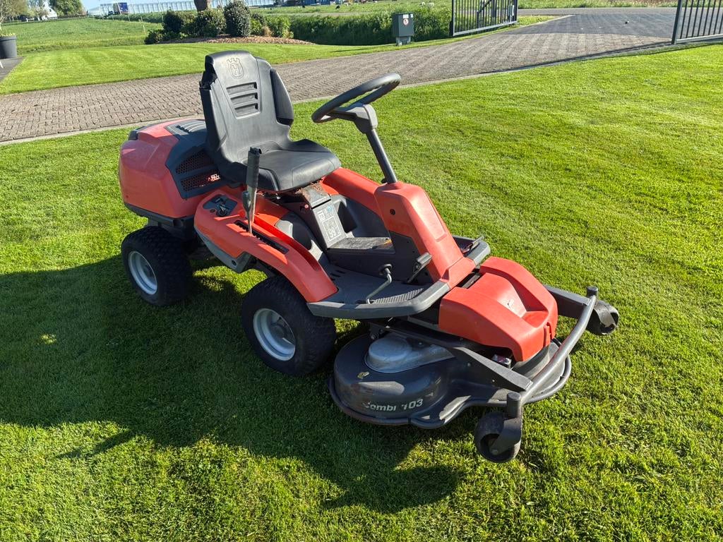 Husqvarna rider R320 4X4, Ophalen, Zo goed als nieuw