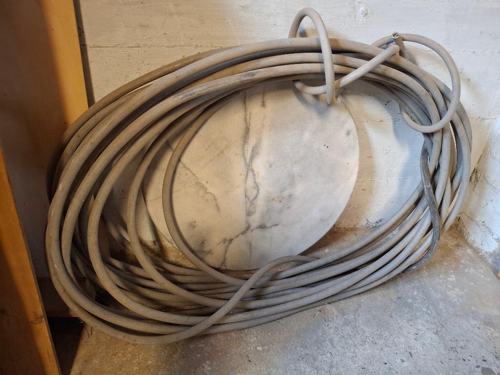 grondkabel, Doe-het-zelf en Verbouw, Elektra en Kabels, Ophalen, Zo goed als nieuw, Kabel of Snoer