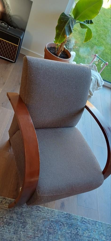 Fauteuil van Montel, Ophalen