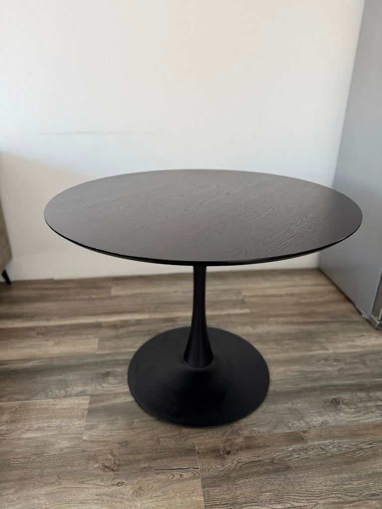 JYSK RINGSTED Eettafel RINGSTED Ø100 zwart essen fineer, Ophalen, Gebruikt, 100 tot 150 cm, Rond