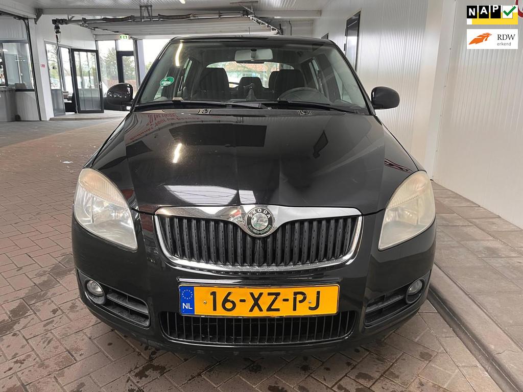 Skoda Fabia 1.4-16V Ambiente, Voorwielaandrijving, 4 cilinders, Zwart, Origineel Nederlands