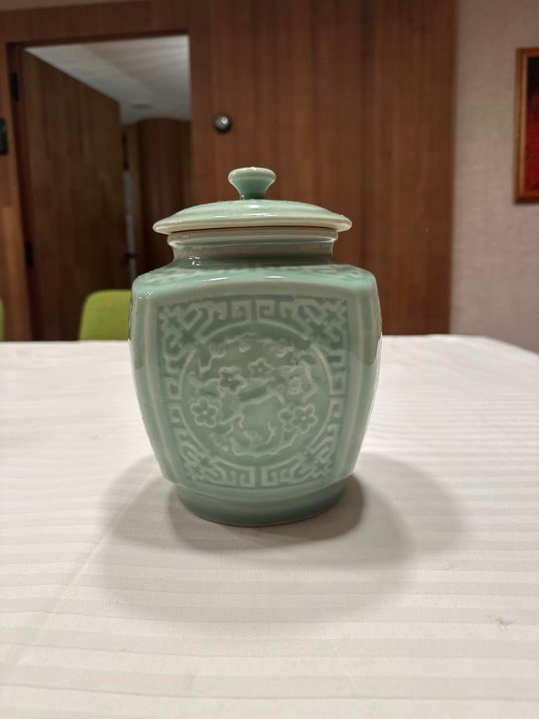 Vintage Aziatische Longquan gemberpot met bloemenmotief, Ophalen