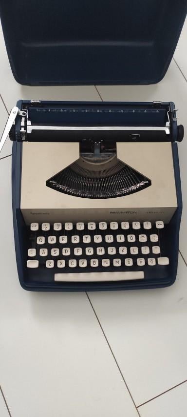 Vintage typemachine Remington blauw beige, Diversen, Ophalen of Verzenden, Gebruikt
