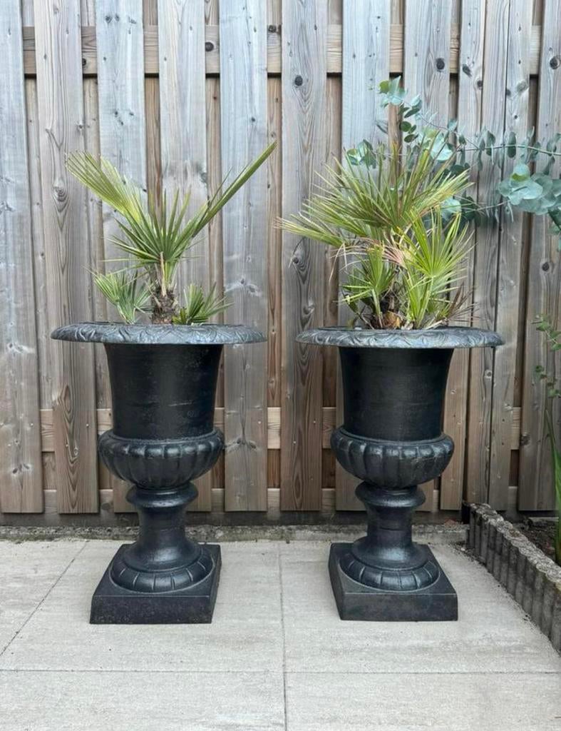 Gietijzeren pot vaas tuinvaas, Ophalen, Zo goed als nieuw