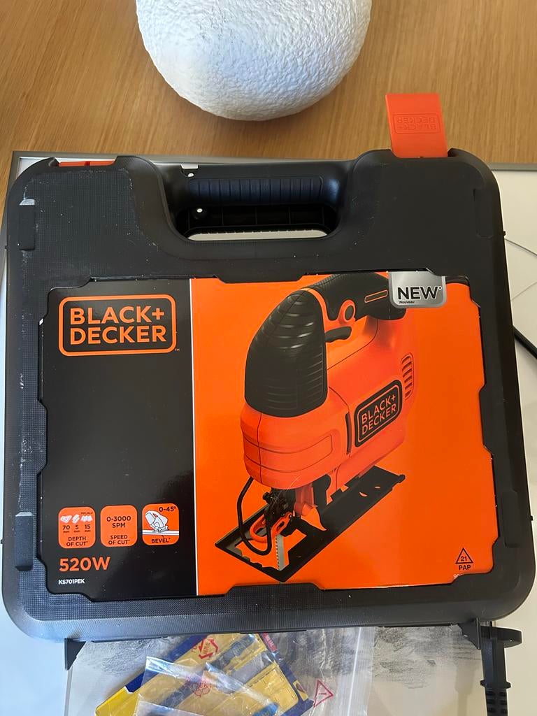 Stanley Black & Decker Decoupeerzaag 520W - Nieuw in Koffer, Doe-het-zelf en Verbouw, Gereedschap | Zaagmachines, Nieuw, 600 tot 1200 watt