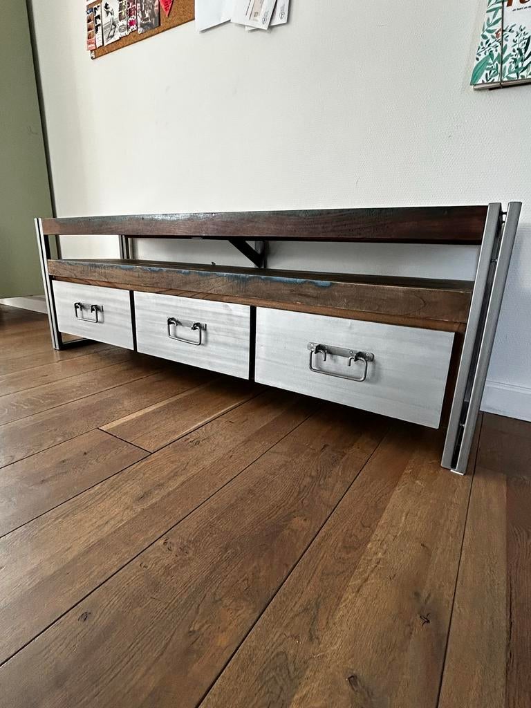 TV meubel met 3 lades., Huis en Inrichting, Kasten | Televisiemeubels, Ophalen, Gebruikt, 150 tot 200 cm, Minder dan 100 cm