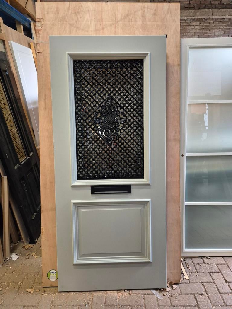 93x211,5cm voordeur roosterdeur grijs gegr met brievensleuf