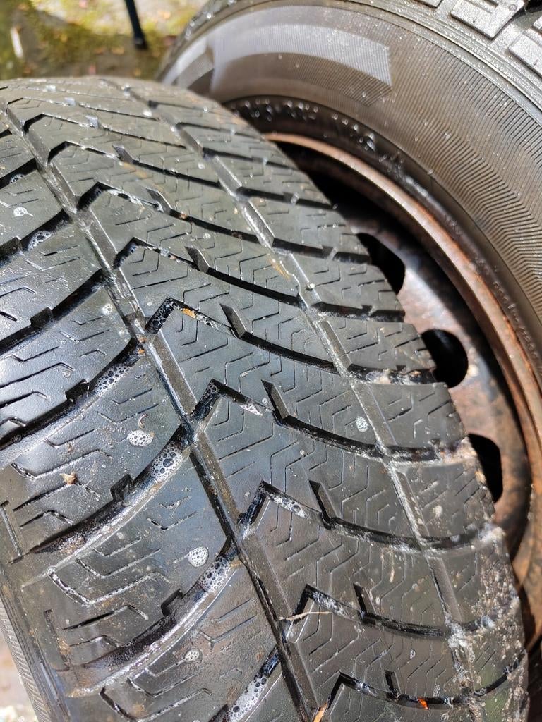 Vredestijn banden 6 mm profiel 5 gaats velgen, Ophalen