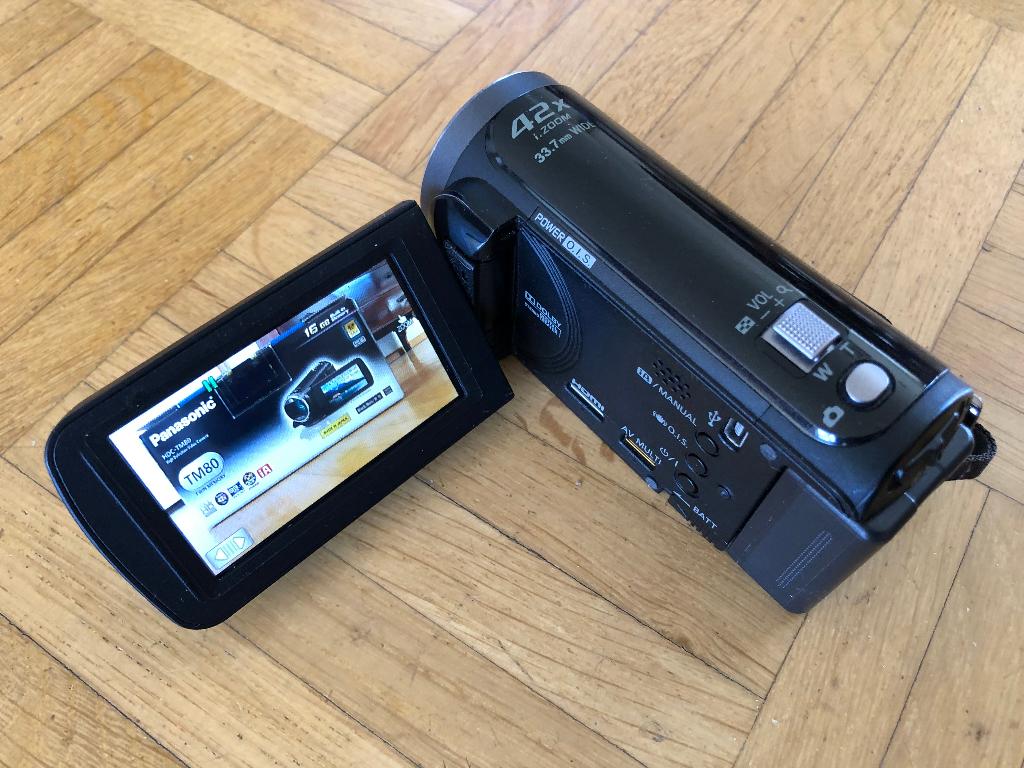 Panasonic HD videocamera – compleet met doos en accessoires, Full HD, Panasonic, 20x of meer, Overige soorten