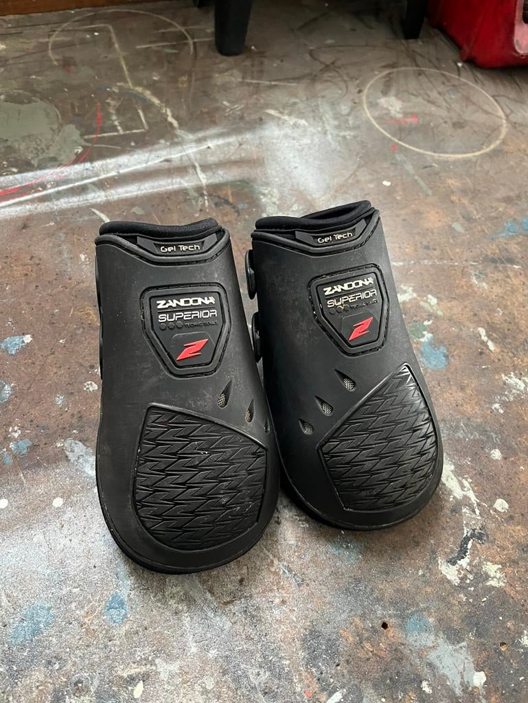 Zandona kogelbeschermers maat M, Ophalen of Verzenden, Zo goed als nieuw, Rijden