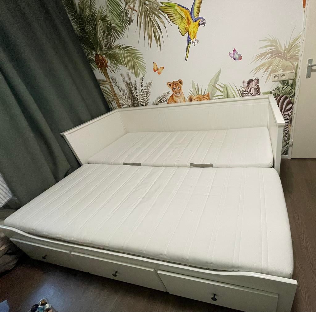 Hemnes bedbank incl 2 matrassen ikea bed bank, Ophalen, Gebruikt, Wit, Tweepersoons