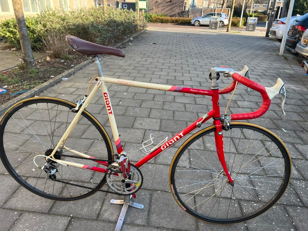 race fiets rijd prima, 28 inch, Gebruikt, Staal, Heren