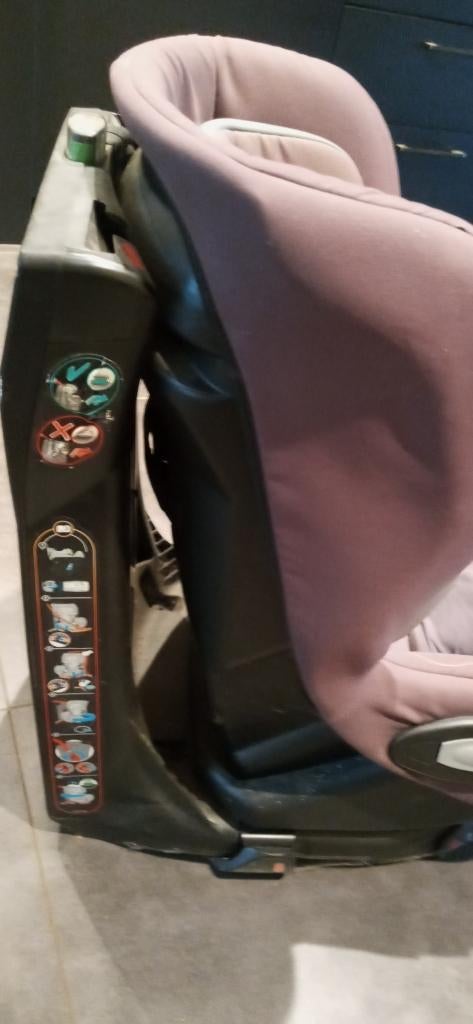 Autostoelje voor baby / kleuter / kind, Kinderen en Baby's, Autostoeltjes, Verstelbare rugleuning, 9 t/m 18 kg, Ophalen, Overige merken
