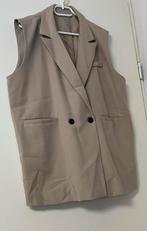 Mouwloos jasje/gilet in beige - Maat XL, Kleding | Dames, Jasjes, Kostuums en Pakken, Ophalen of Verzenden, Zo goed als nieuw