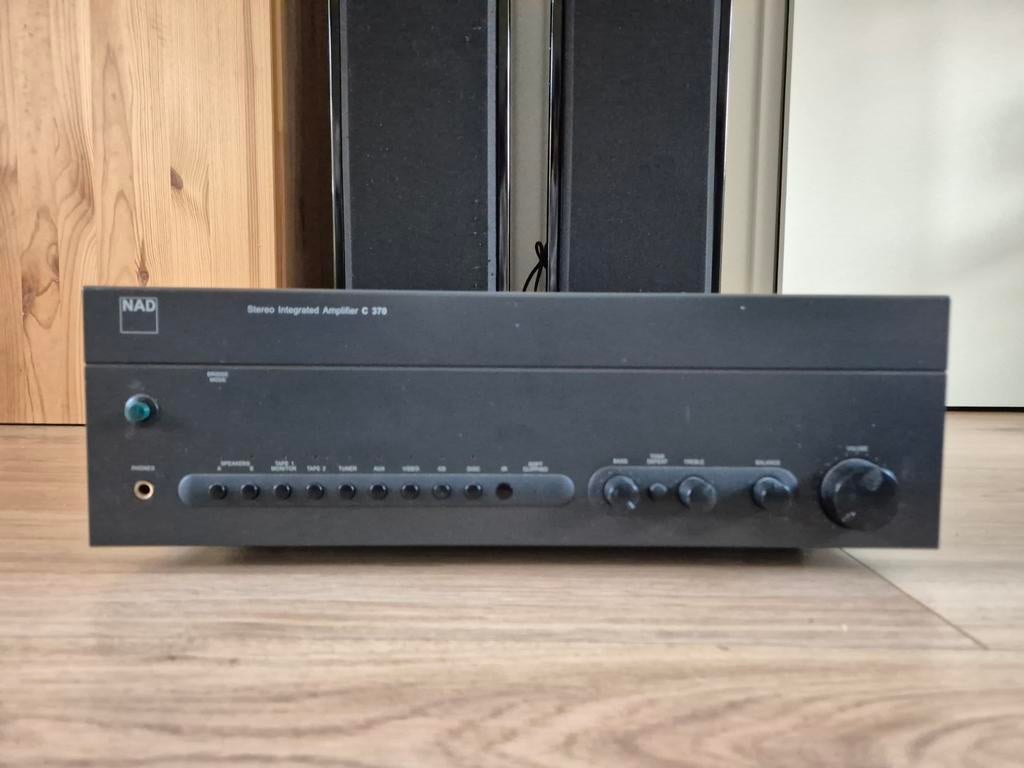 NAD C370  plus The Pied Piper, Ophalen of Verzenden, Minder dan 500 watt