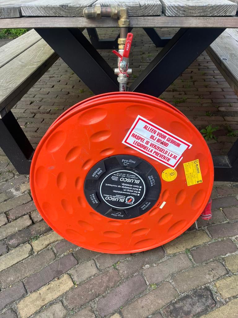 Brandhaspel 20 mtr, Huis en Inrichting, Brandblussers en Brandkasten, Ophalen, Zo goed als nieuw