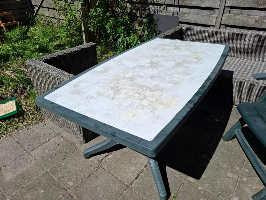 Tuin tafel hard plastic wit met groene rand, Ophalen