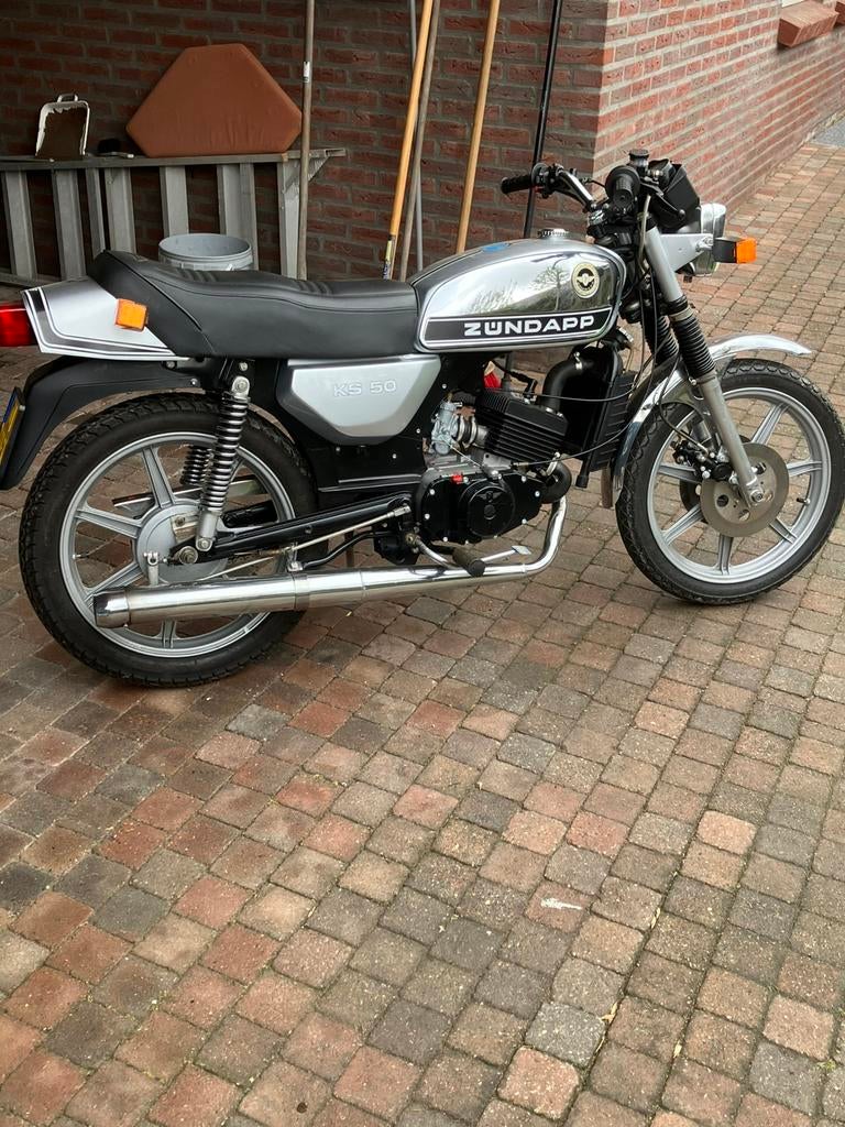 Prachtige Zündapp 100 cc, Fietsen en Brommers, Brommers | Zundapp, Ophalen, Zo goed als nieuw, Overige modellen