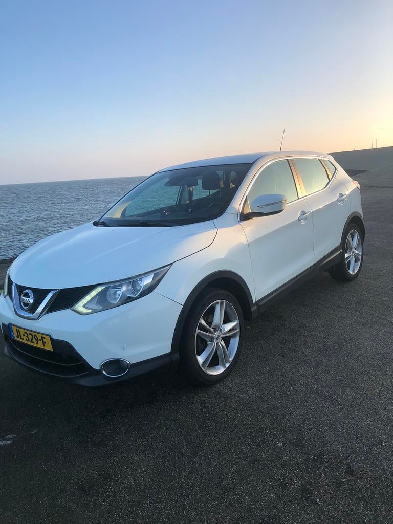 Nissan Qashqai 1.2 Dig-t 85KW 2WD 2014 Wit, Auto's, Voorwielaandrijving, 4 cilinders, Wit, 1200 kg