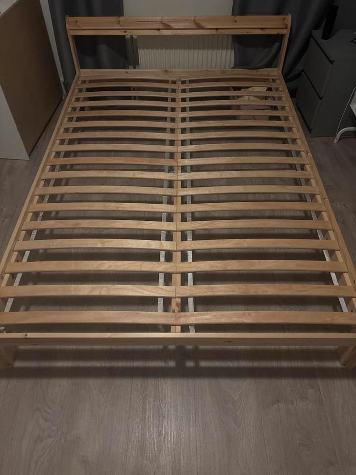 Ikea Wood Bed Frame, Huis en Inrichting, Slaapkamer | Bedden, Zo goed als nieuw, Tweepersoons, 140 cm, 200 cm, Hout, Ophalen