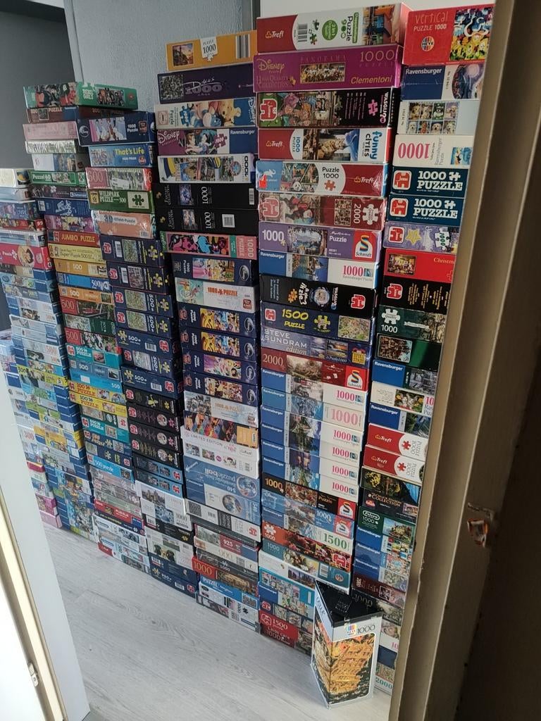 200+ puzzels te koop max 2000 stukjes, zitten ook nieuwe bij, Ophalen of Verzenden, 500 t/m 1500 stukjes, Zo goed als nieuw, Legpuzzel