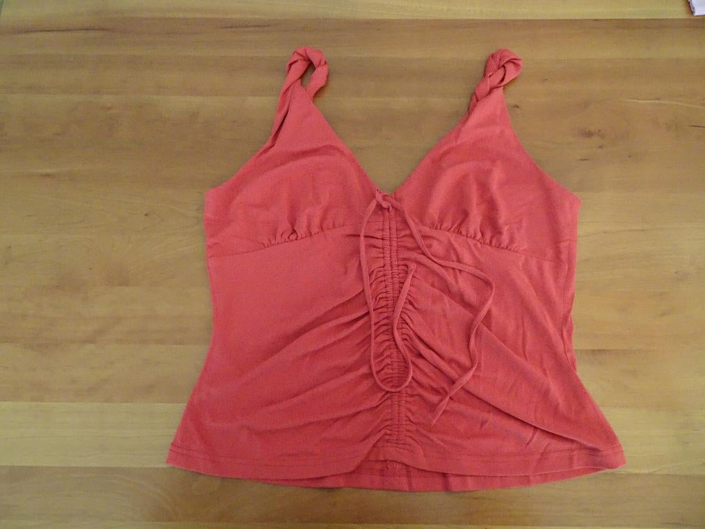 LAUREL rode top met gedraaide bandjes, Kleding | Dames, LAUREL, Maat 42/44 (L), Nieuw, Ophalen of Verzenden