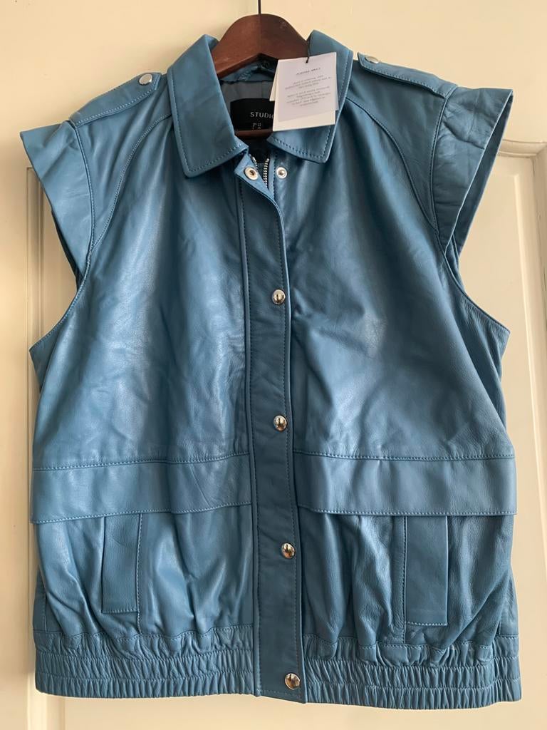 Soepel leren bodywarmer blauw maat 40 STUDIO AR, Ophalen of Verzenden, Nieuw, Maat 38/40 (M), Blauw