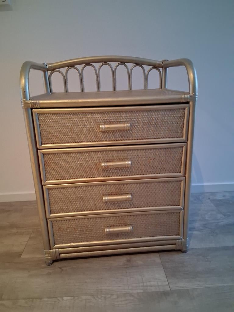 Rotankastje goud met roze, perfect voor kinderkamer!, Huis en Inrichting, Kasten | Ladekasten, Ophalen, Overige materialen, Minder dan 50 cm