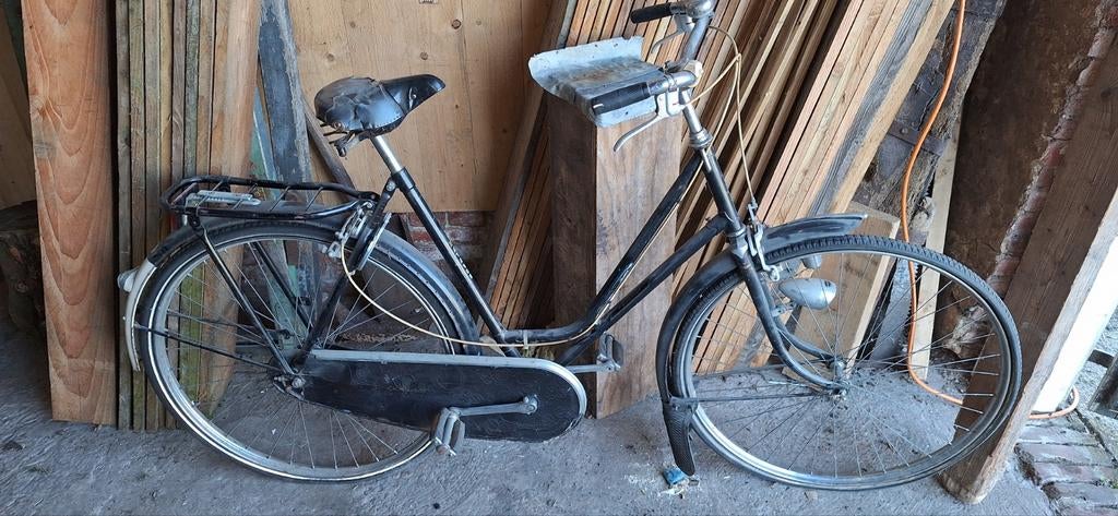 Batavus oldtimer damesfiets, Fietsen en Brommers, Fietsen | Oldtimers, 55 tot 59 cm, Ophalen, Batavus, Jaren '60 of nieuwer