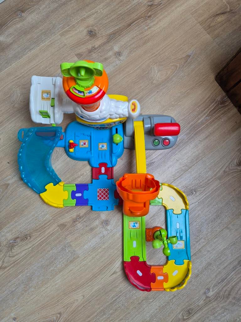 VTech Toet Toet Auto's Verkeerstoren, Ophalen