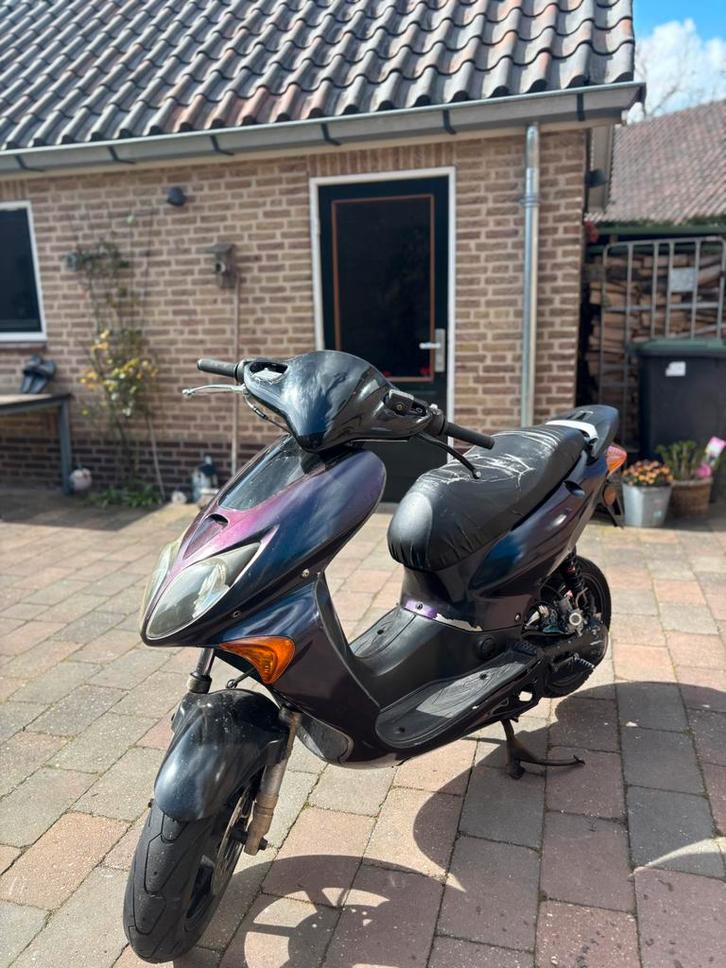 Honda 70cc, Fietsen en Brommers, Scooters | Piaggio, Zo goed als nieuw, Overige modellen, Benzine, Ophalen of Verzenden