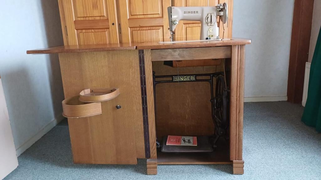 Singer originele naaimachine in houten kast, Ophalen