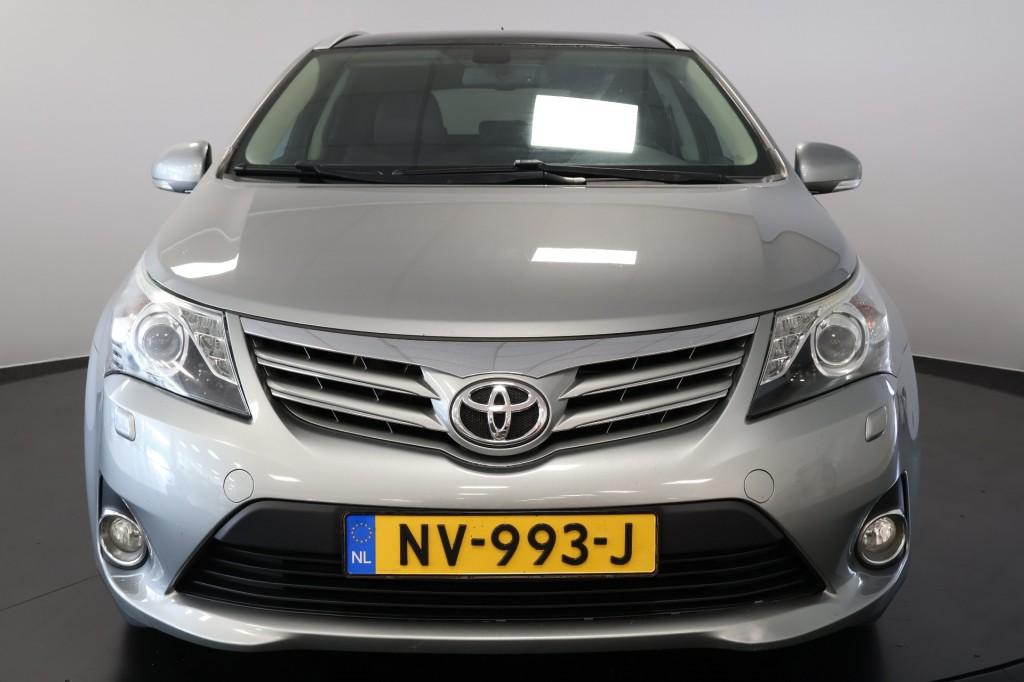Toyota AVENSIS 2.0 D-4D EXE. BNS., Auto's, Toyota, Voorwielaandrijving, Leder, 500 kg, 5 stoelen