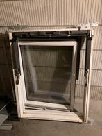 Gebruikt Velux dakraam 69x90 cm met kozijn, Ophalen, Gebruikt, Minder dan 80 cm, 80 tot 120 cm