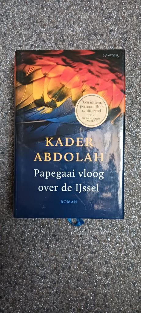 Kader Abdolah - Papegaai vloog over de IJssel (Roman), Boeken, Romans, Gelezen, Nederland, Ophalen