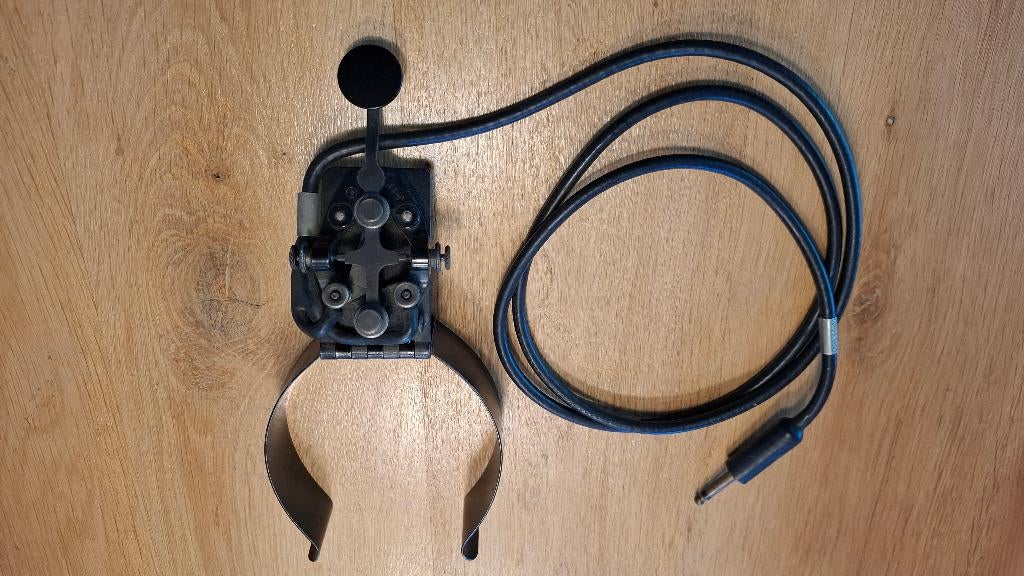 Junker militaire knie-seinsleutel, Ophalen of Verzenden, Gebruikt, Zender