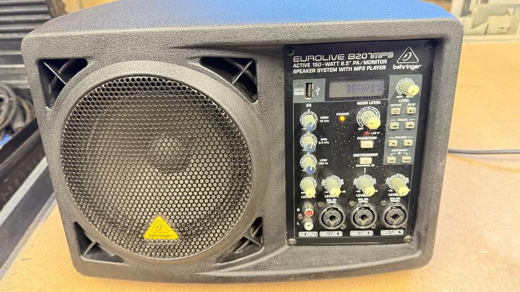 Behringer Eurolive B207monitor 150W met mp3 speler, Ophalen of Verzenden, 120 watt of meer, Overige merken