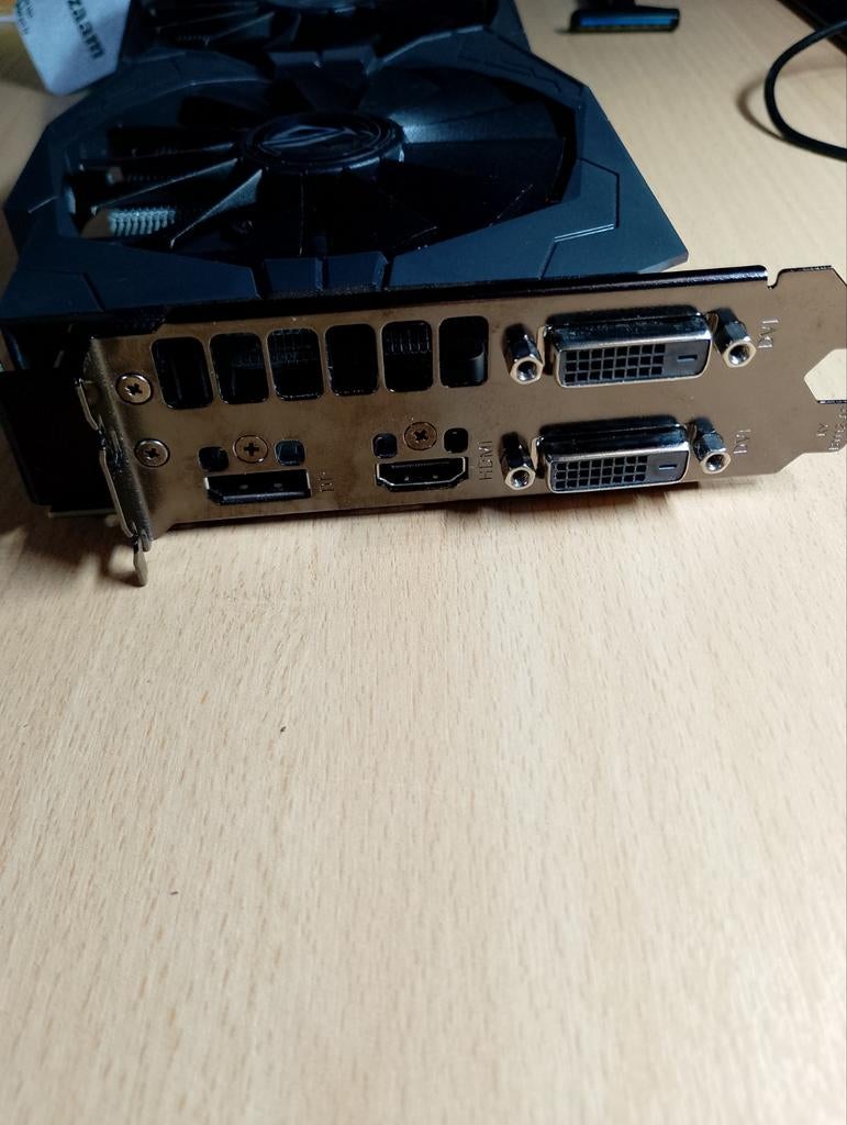 8 Gb video kaart, Ophalen of Verzenden, Zo goed als nieuw, GDDR5, PCI-Express 3