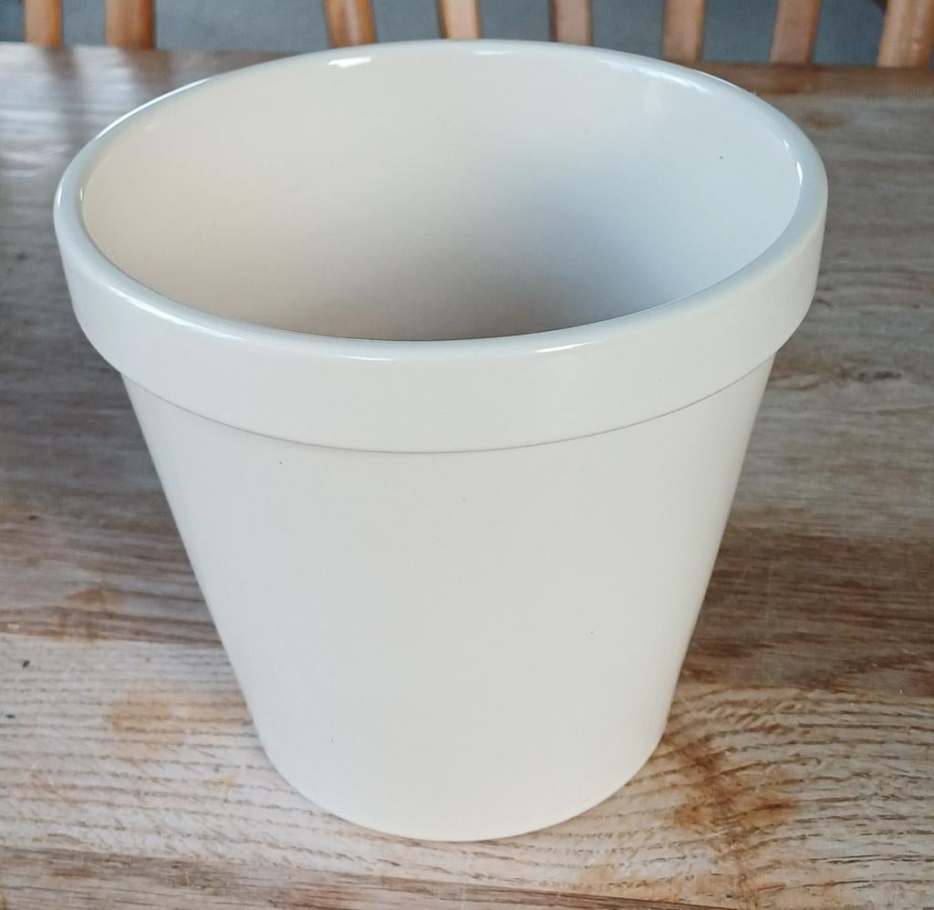 Crème keurige bloempot 18 cm hoog, Ophalen, Rond, Binnen, Aardewerk