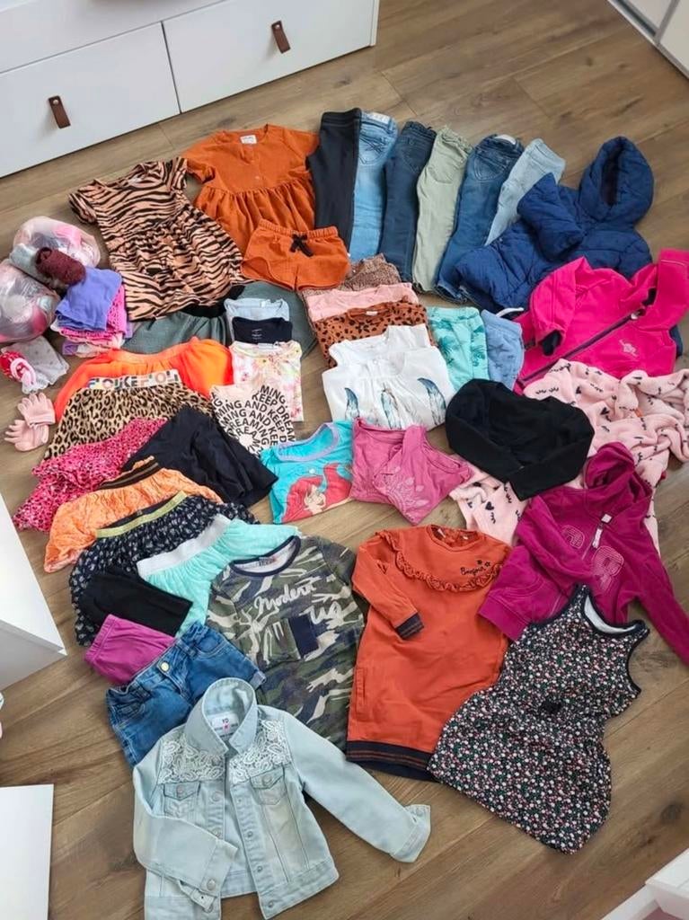 Merkkledingpakket maat 98-104 meisje, Ophalen, Zo goed als nieuw, Meisje