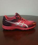 Asics Voetbalschoenen Maat 41.5 - Ophalen in Amsterdam, Sport en Fitness, Ophalen of Verzenden, Gebruikt, Schoenen