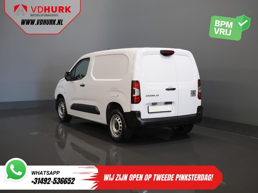 Peugeot Partner (Fiat Doblo) 1.5 HDi 100 pk 3 Pers/ Carplay/, Voorwielaandrijving, Stof, Gebruikt, 4 cilinders