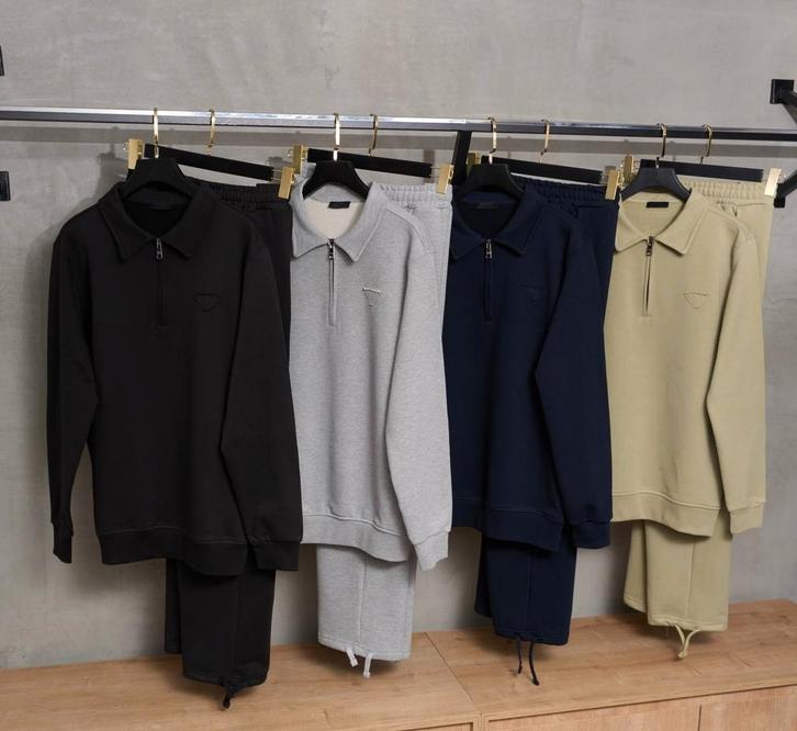 Prada trainingspakken quarter zip, Kleding | Heren, Truien en Vesten, Nieuw, Overige maten, Zwart, Ophalen of Verzenden