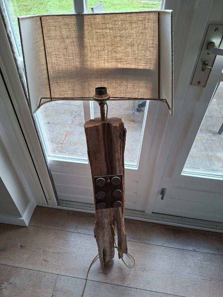 Mooie wand-lamp, Ophalen, Zo goed als nieuw, Stof