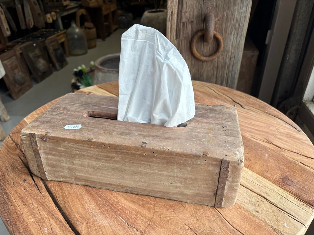 Tissue doos van een oude steenmal, Ophalen of Verzenden, Zo goed als nieuw, Nvt, Nvt
