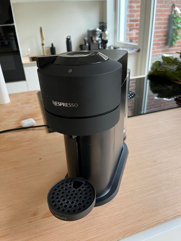 Nespresso Vertuo Pop De'Longhi, Ophalen, Gebruikt, Koffiemachine, Koffiepads en cups